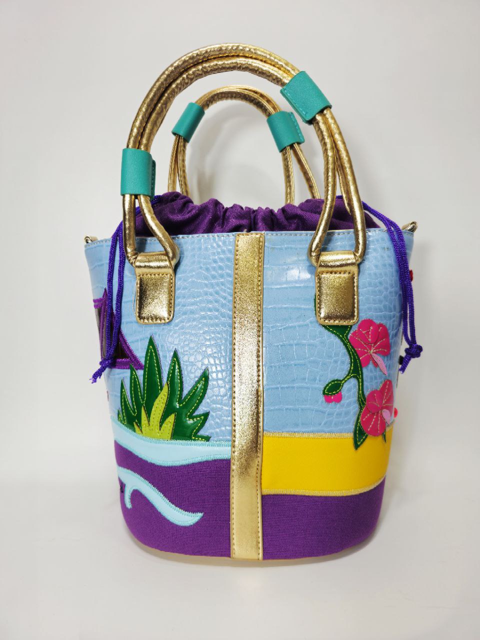 bucket bag