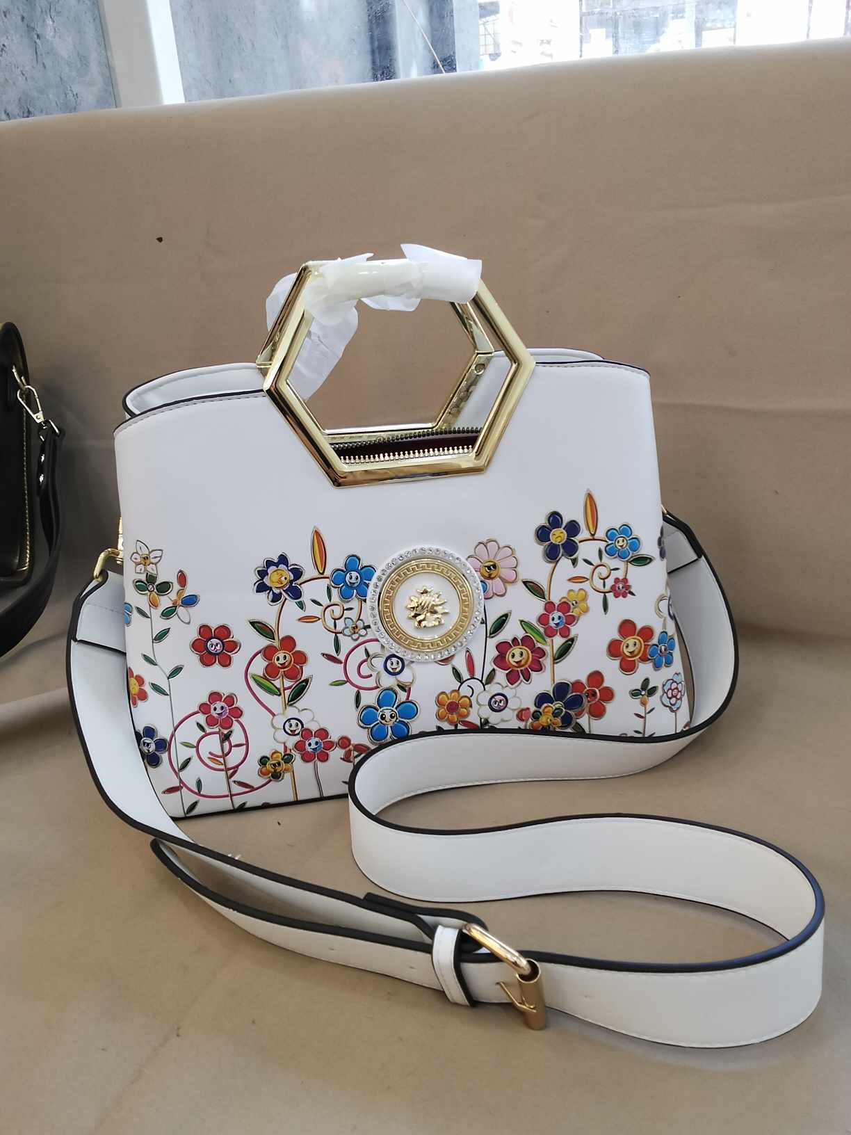 Hexagon happy flower