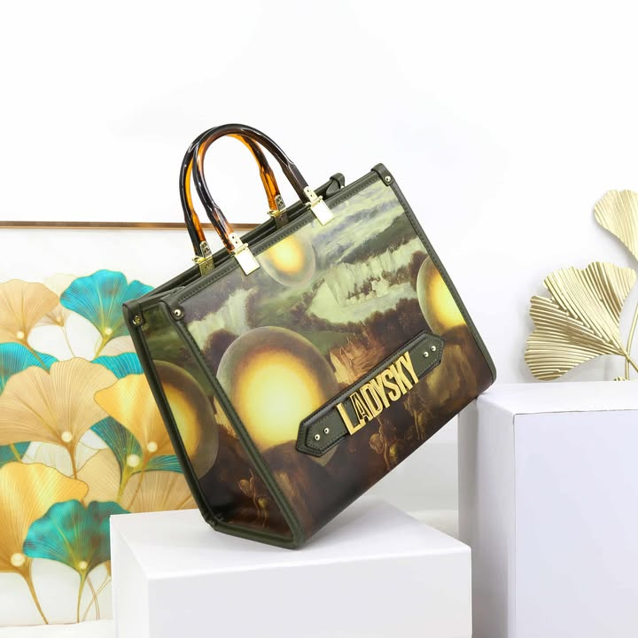 Martina Elara Moon (