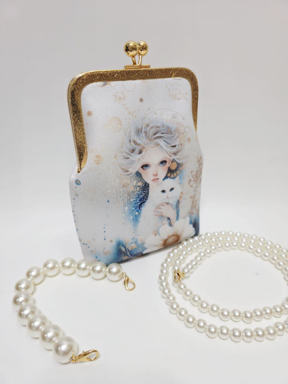 Minet Sling bag