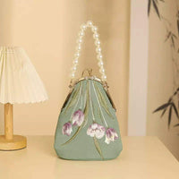 PEAR CLUTCH