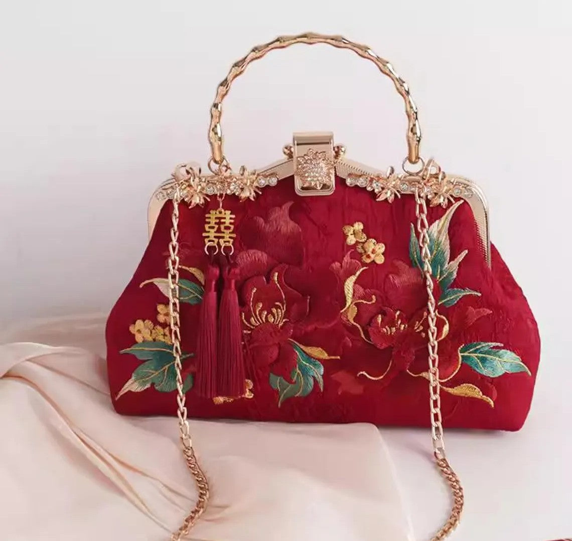 FERNA CLUTCH RED