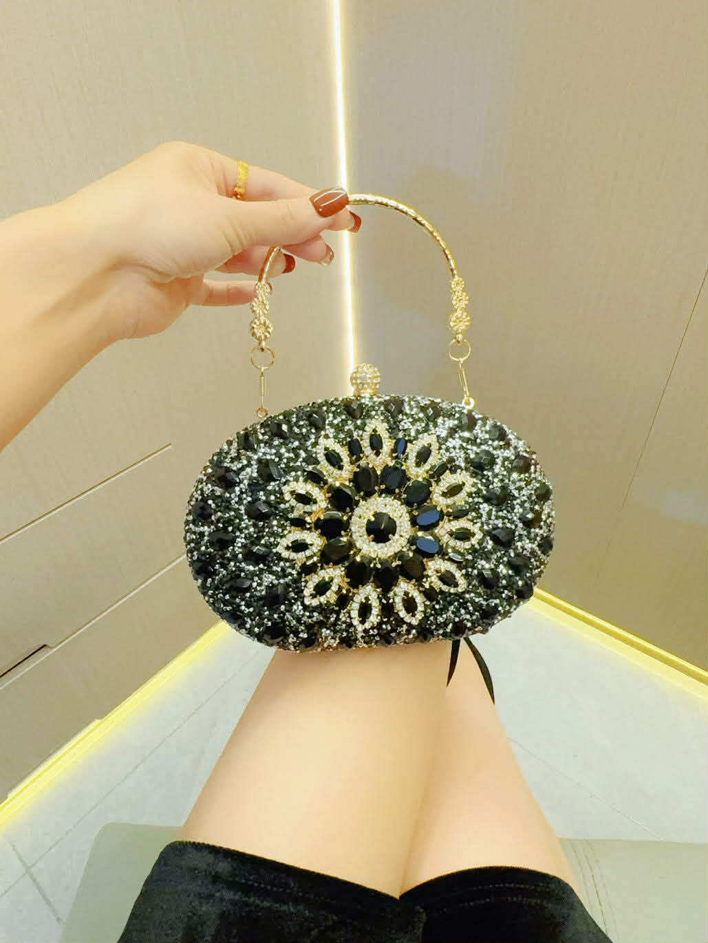 SAPPHIRE CLUTCH BAG