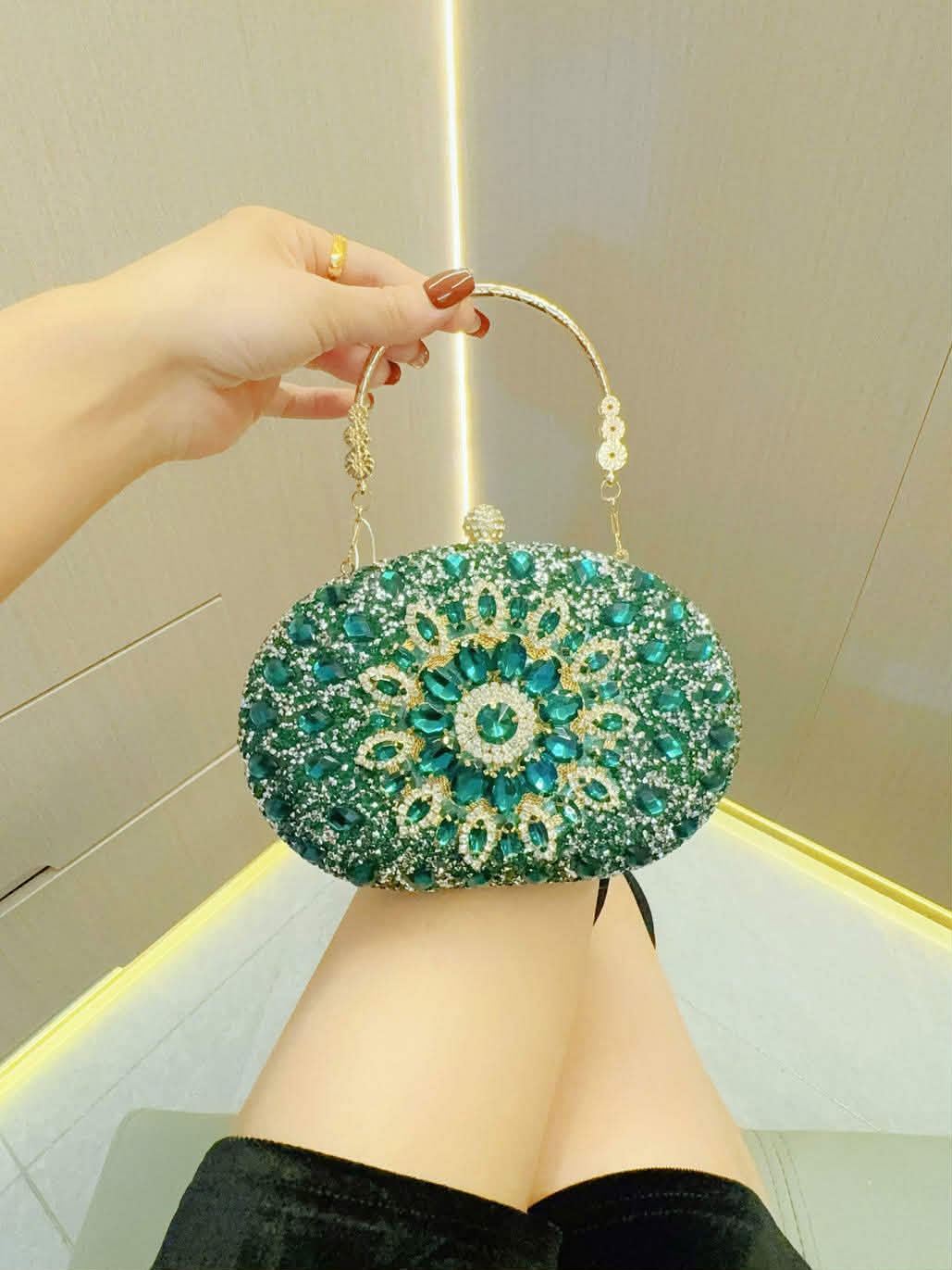 SAPPHIRE CLUTCH BAG