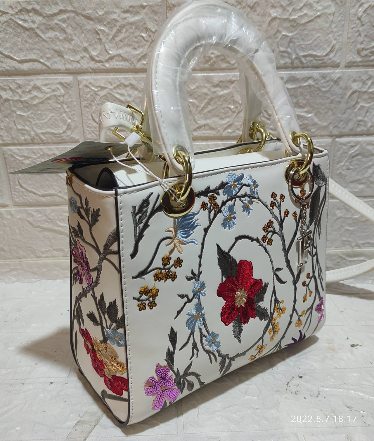 Tala Flower Embroidery Bag